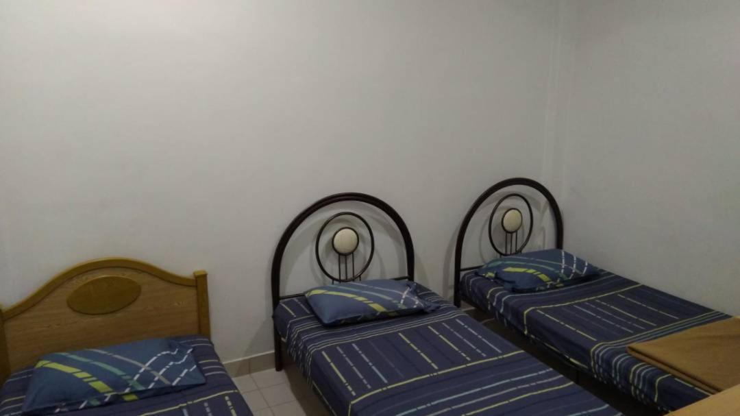 Vynn's @ Banda Kaba Holiday home